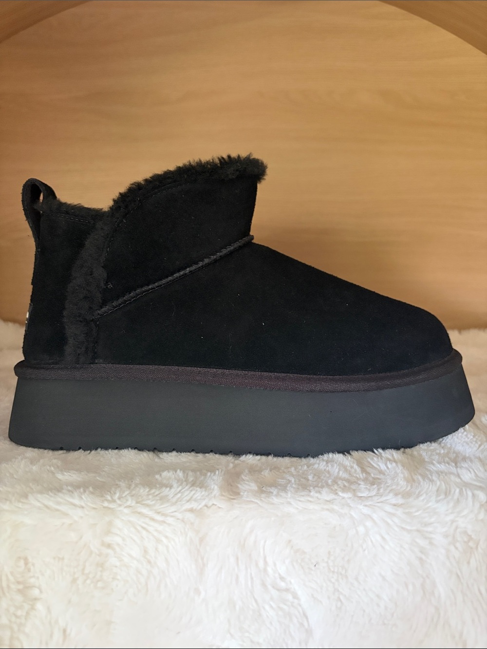 ✨$38✨NIB•Koolaburra by UGG Women’s Koola Ultra Mini Platform Boot | Black | 8